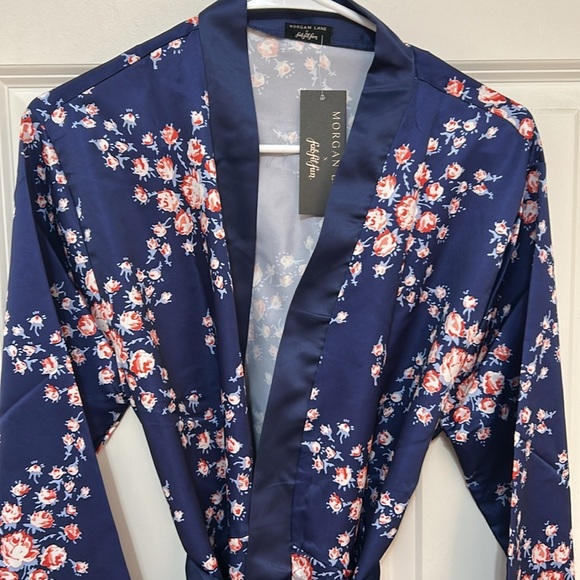 Morgan Lane FabFitFun floral Robe size small/medium satin robe short navy blue - Picture 2 of 7